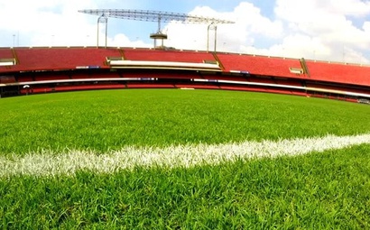 A importância do gramado natural para o espetáculo do futebol no Morumbi
