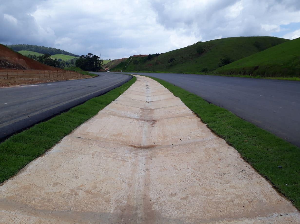controle de erosão com grama