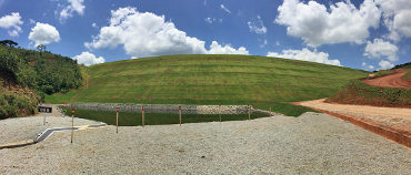 plantio em talude com maxi rolo